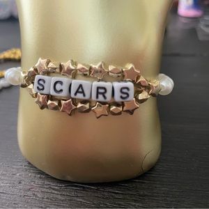 Taylor Swift Friendship Bracelet